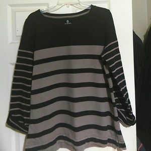 Lands end black and tan top