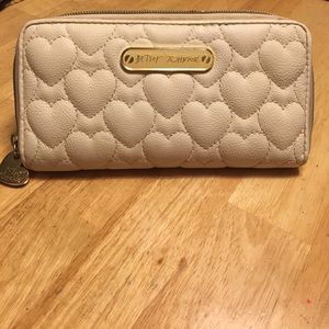 Betsey Johnson off-white wallet
