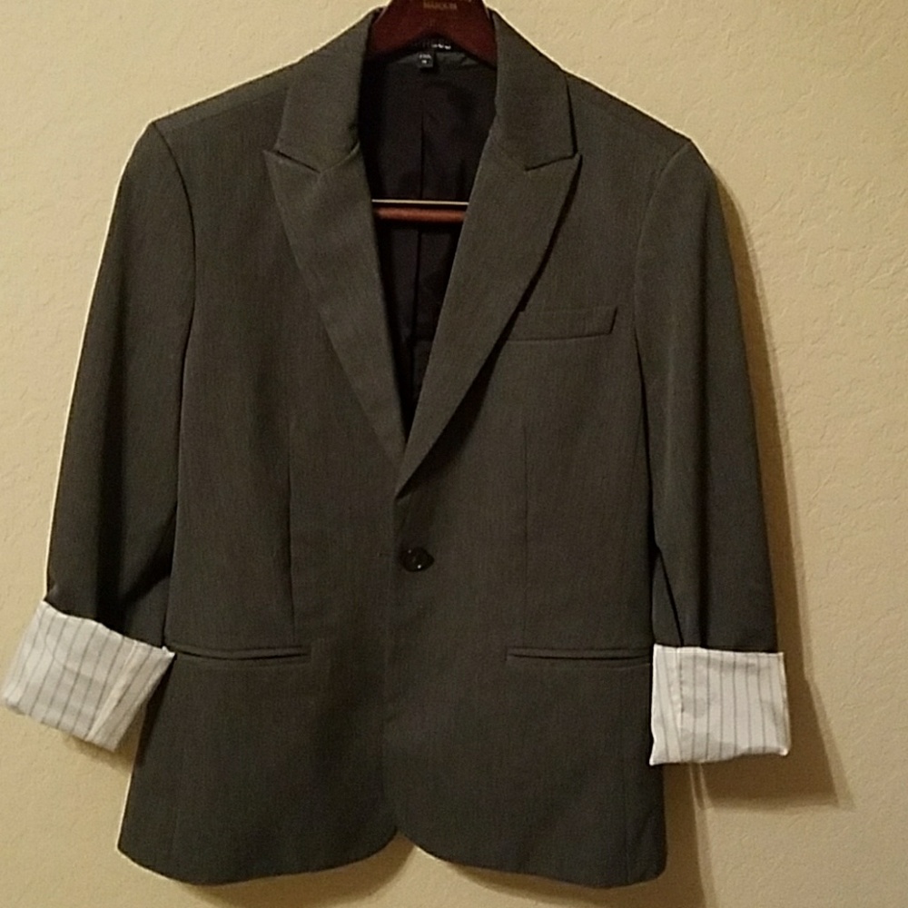 🚫SOLD in bundle🚫 Express Editor Blazer