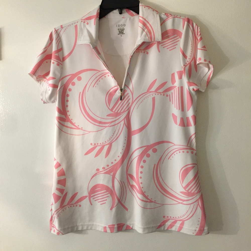 Fun and cute shirt for the mall or tennis courts.