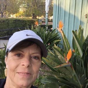 Meet your Posher, Cynthia