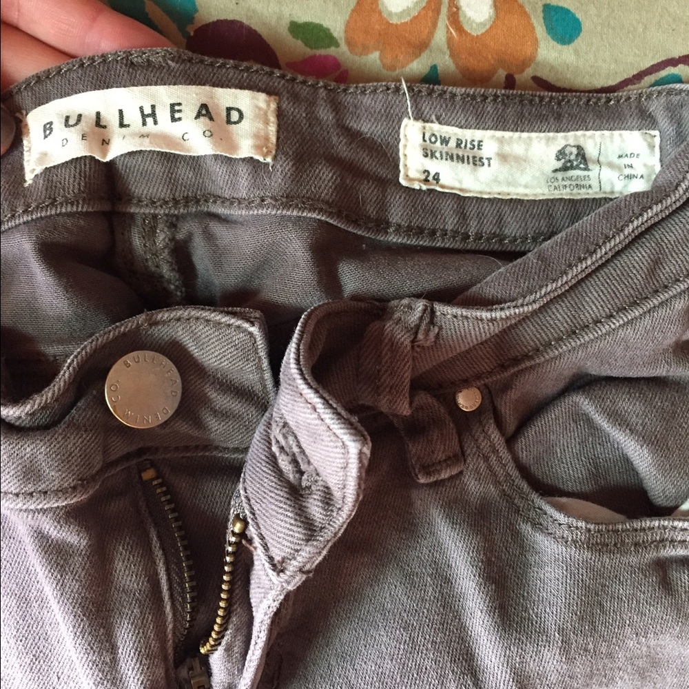 Bullhead grey jeans
