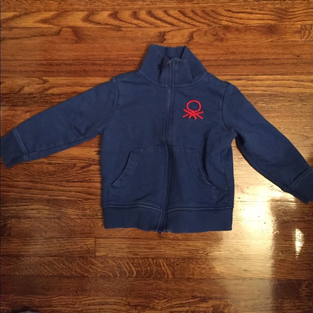 United Colors of Bennetton Size 2 Zip Up