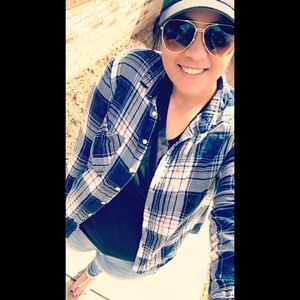 Meet your Posher, Brittnie