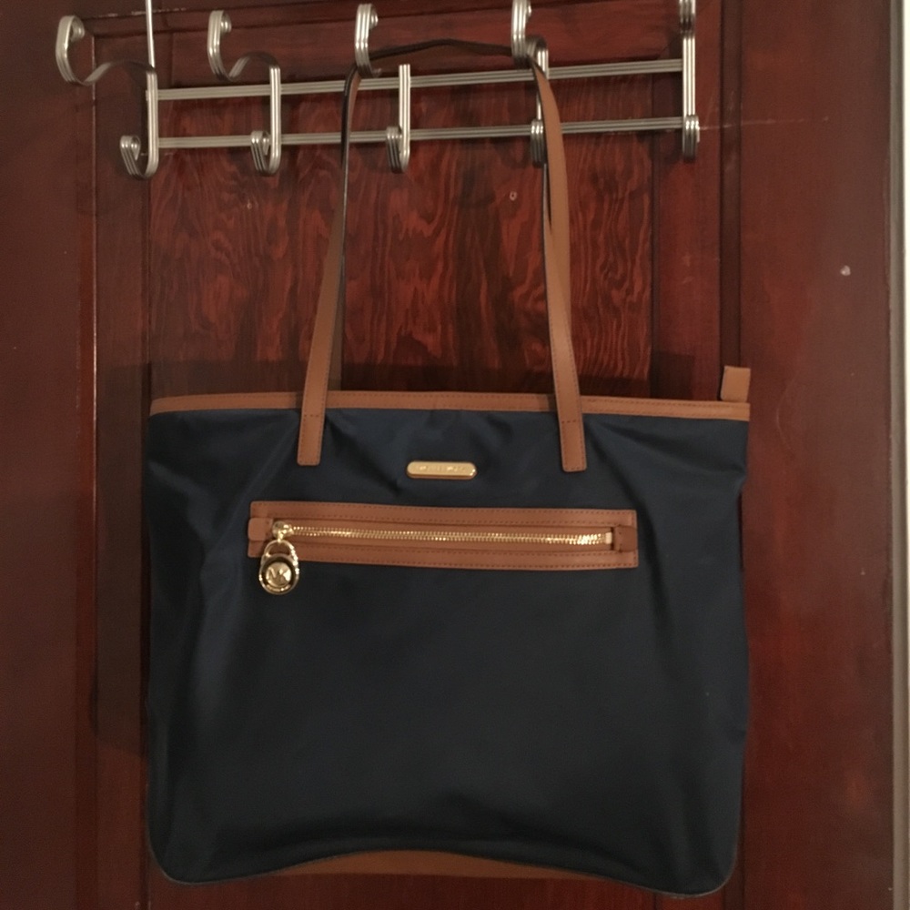 Michael Kors bag like new!
