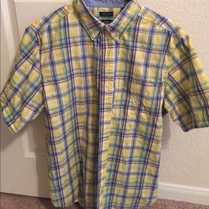 Short sleeve button up