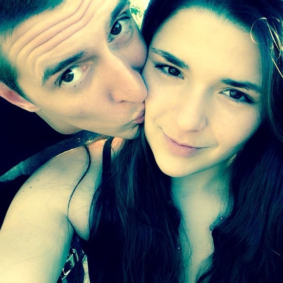 Meet your Posher, Kelli - Picture 2 of 4