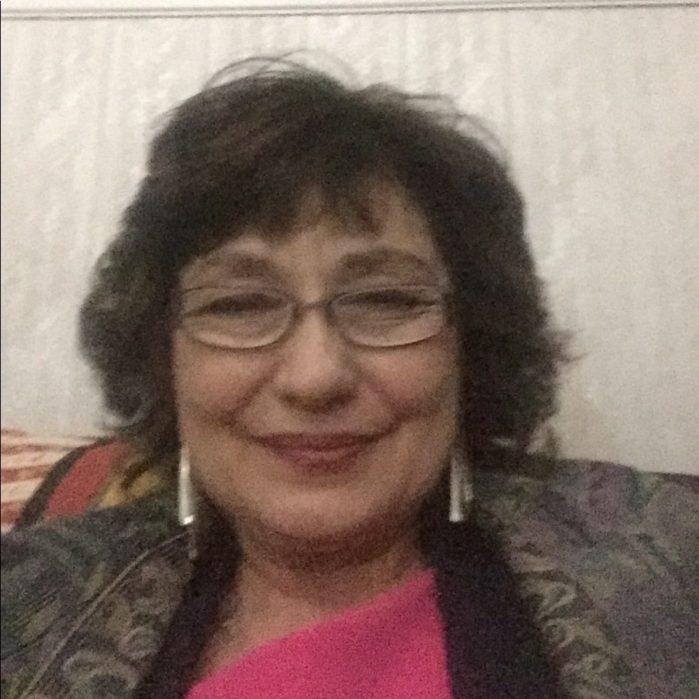 Meet your Posher, Robyn