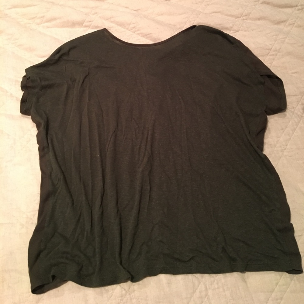 Green tshirt blouse