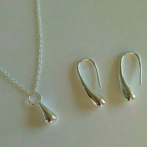 Tear Drop Sterling Silver Necklace and Earrings