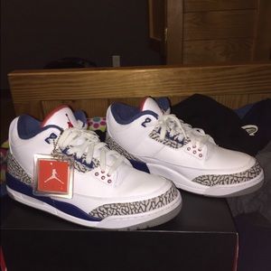 Jordan True Blue 3's