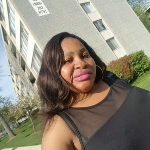 Meet your Posher, Aline