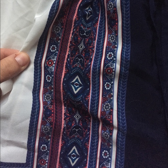 Patterned Romper - Picture 2 of 4