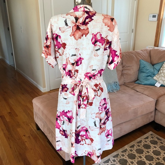LAST ONE: SMALL NWT Floral print dress W/pockets - Picture 5 of 6