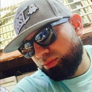 Meet your Posher, Luis