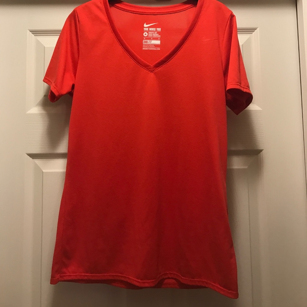 Nike women's dry fit t shirt - Red