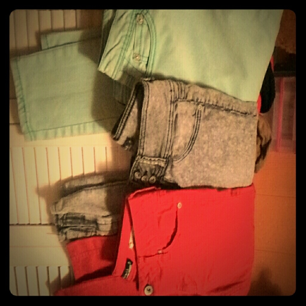 3 pairs of jeans