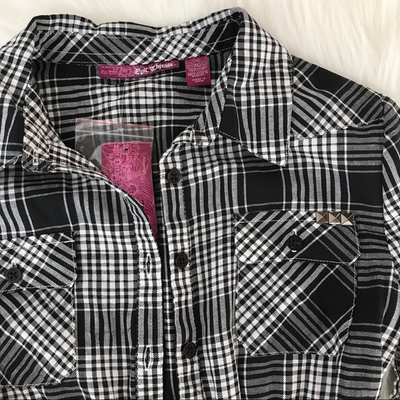 Epic Threads Black and White Girls Shirt - Picture 2 of 4