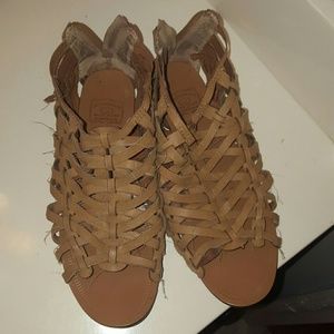 Lucky Brand leather sandals