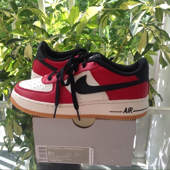 Nike Air Force 1 Premium (GS), size 5Y - Picture 4 of 7