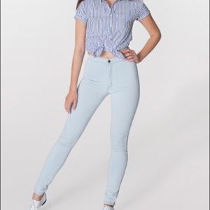 Light wash easy jeans