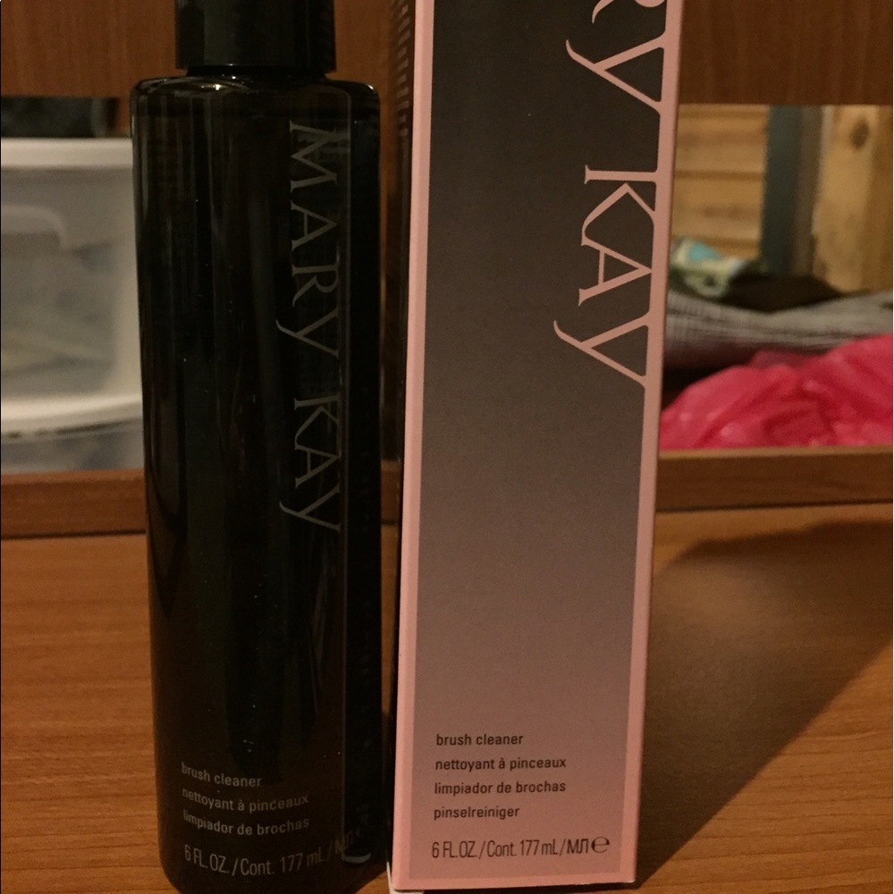 Mary Kay brush cleanser