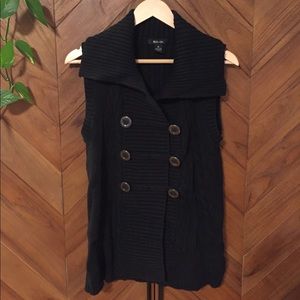 Sleeveless Black Sweater Tunic