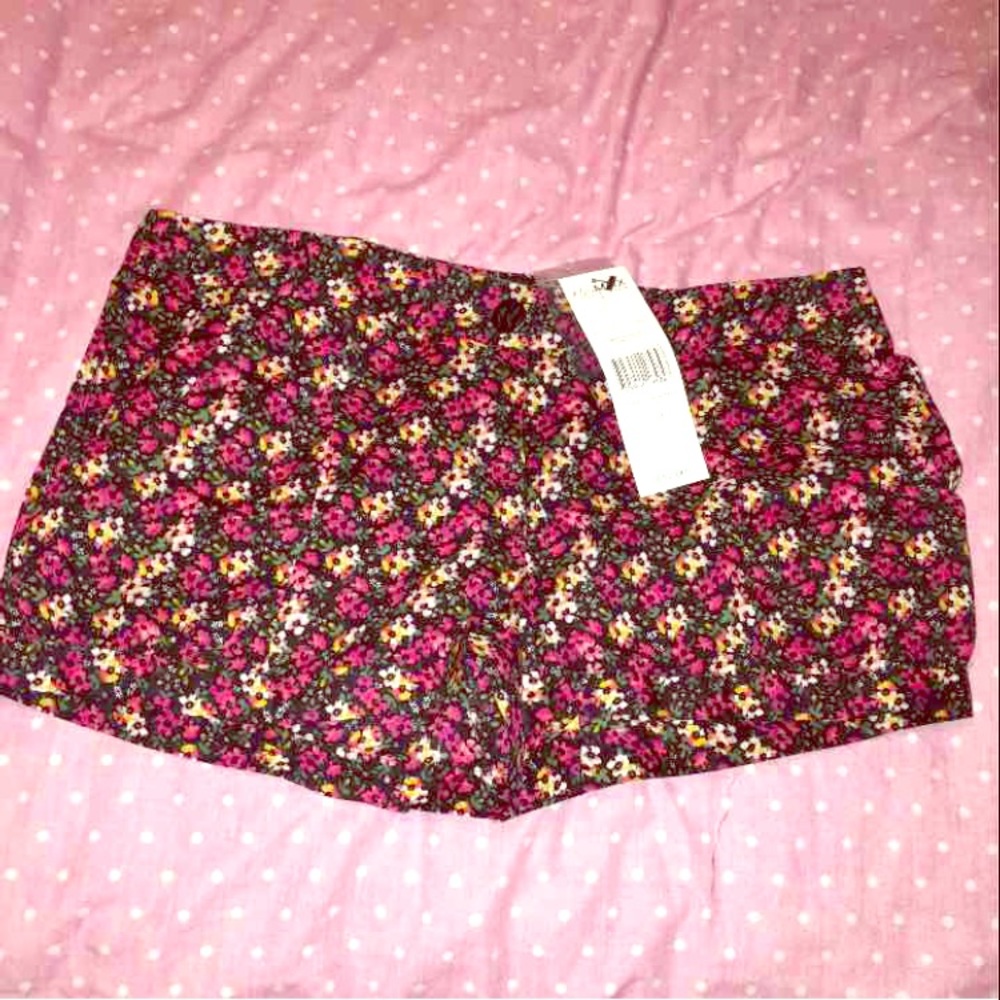 NWT Miley Cyrus shorts-size 11
