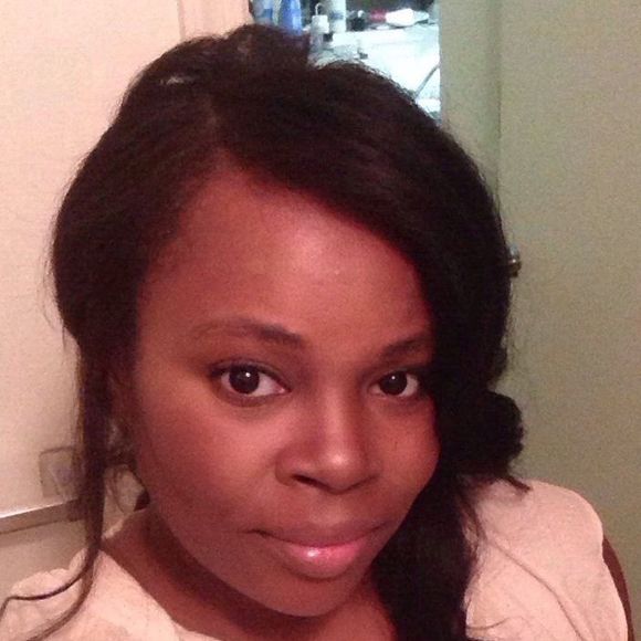 Meet your Posher, Tiffanie - Picture 1 of 1