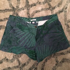 Tropical print GAP shorts
