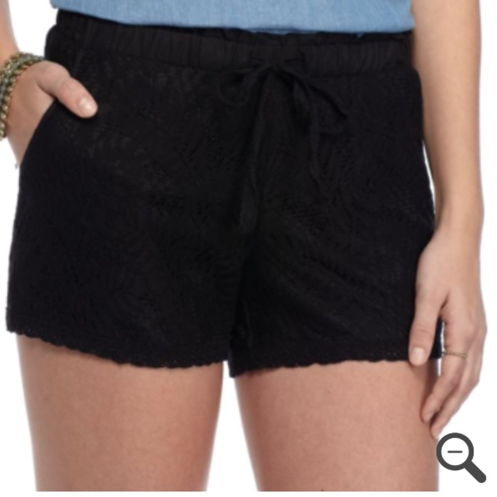 Black short for women's