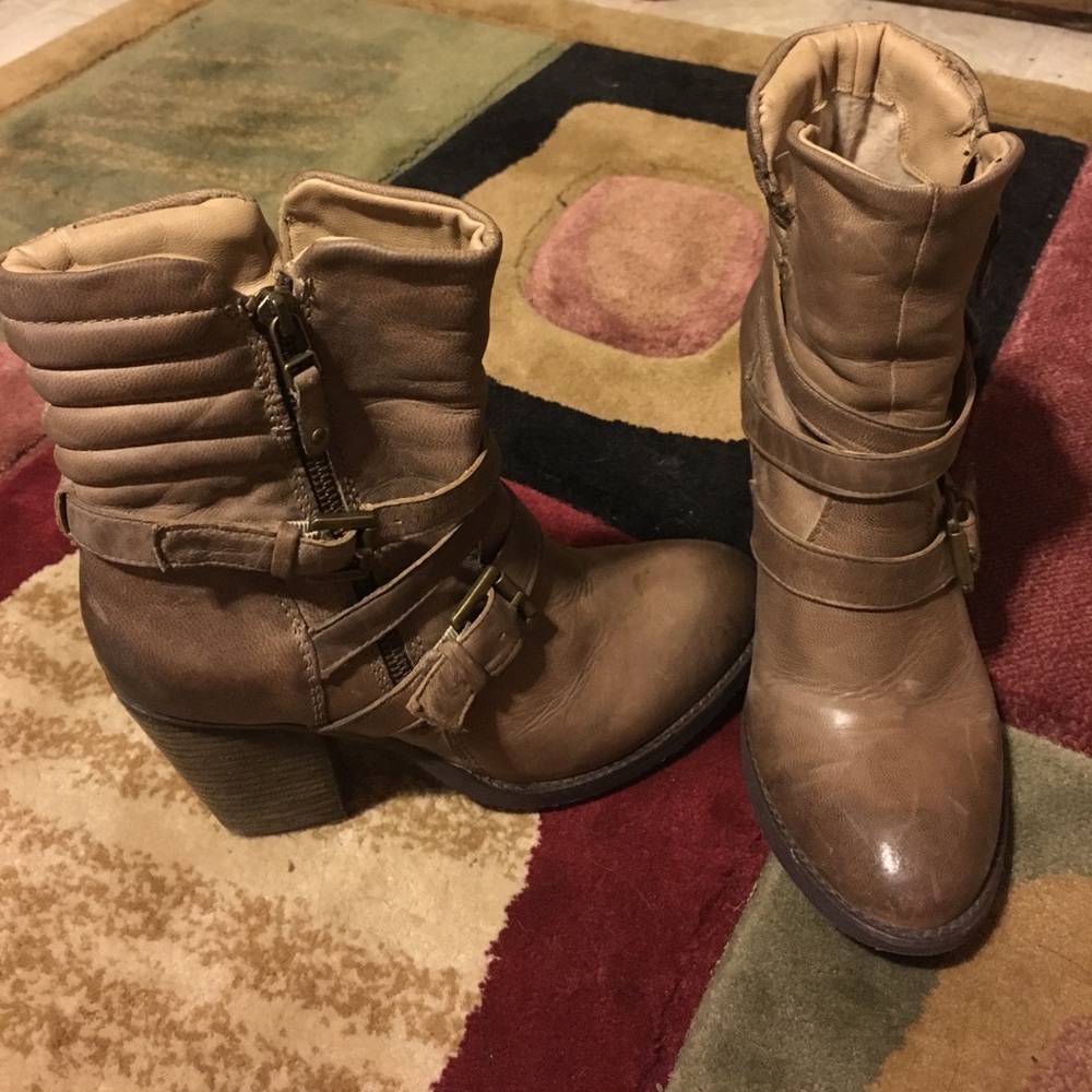 Steve Madden boots