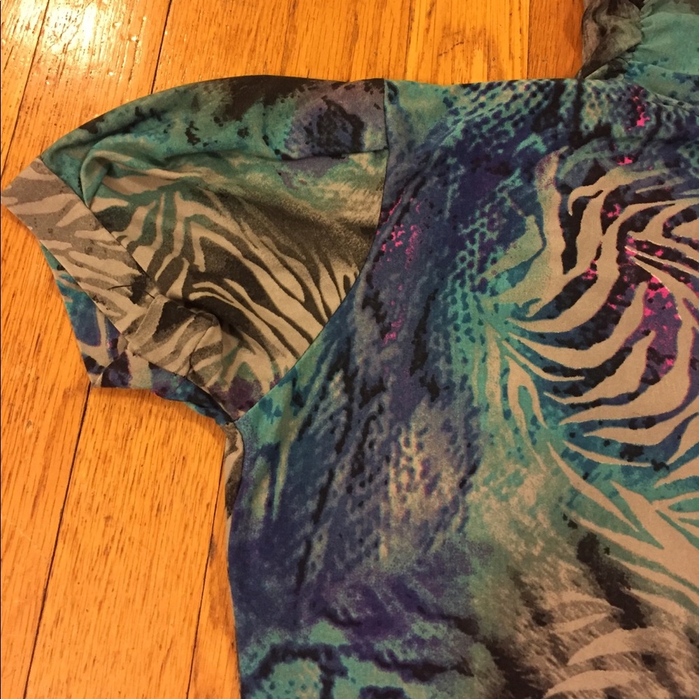 Turtle neck short sleev blouse - Picture 3 of 3