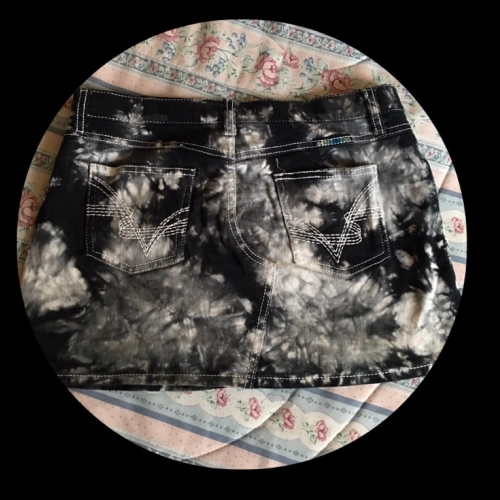 Jean Skirt. Size 16 Girls - Picture 2 of 5