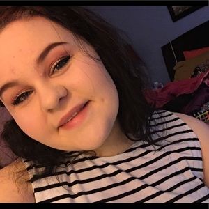 Meet your Posher, Sierra