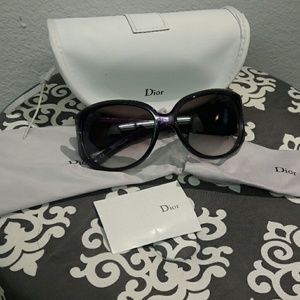 Authentic DIOR SUNGLAISS BRAND NEW