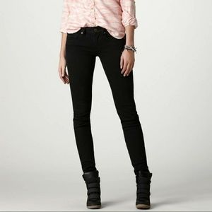 Hollister Super Skinny Jeans