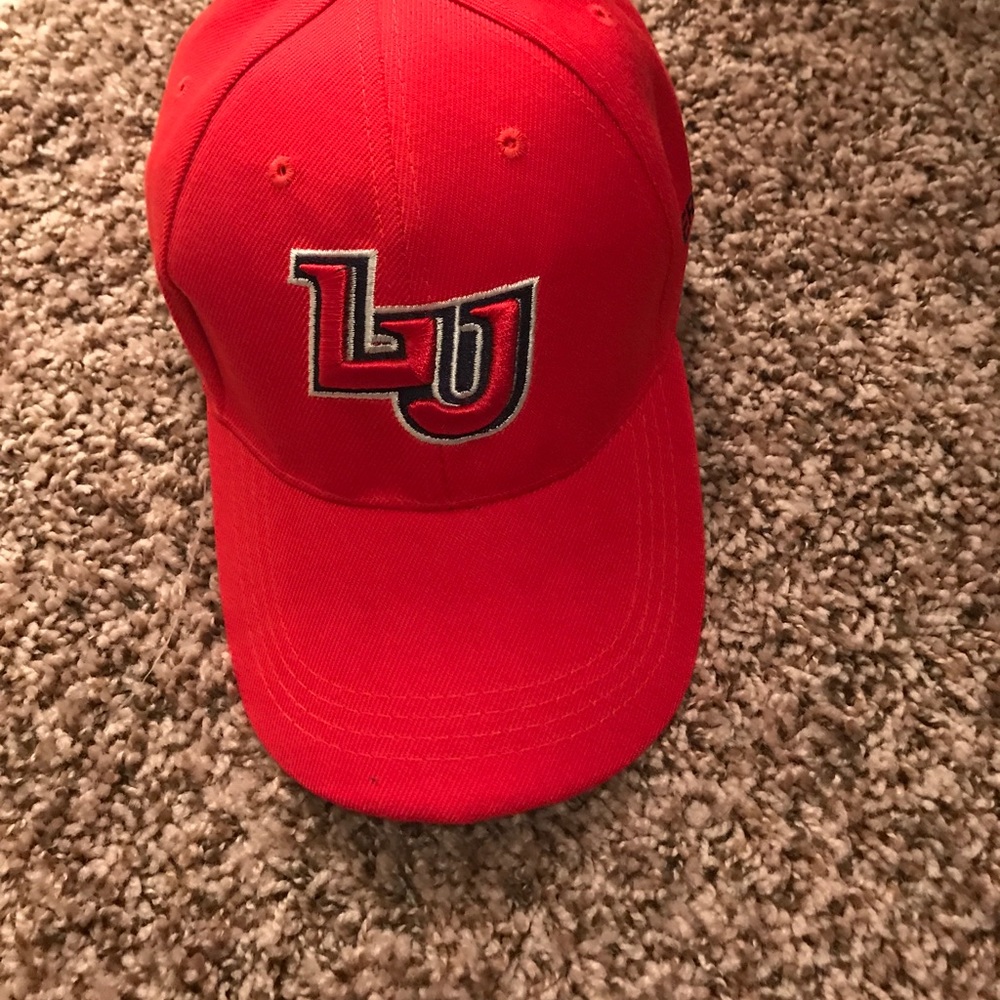 LU hat brand new
