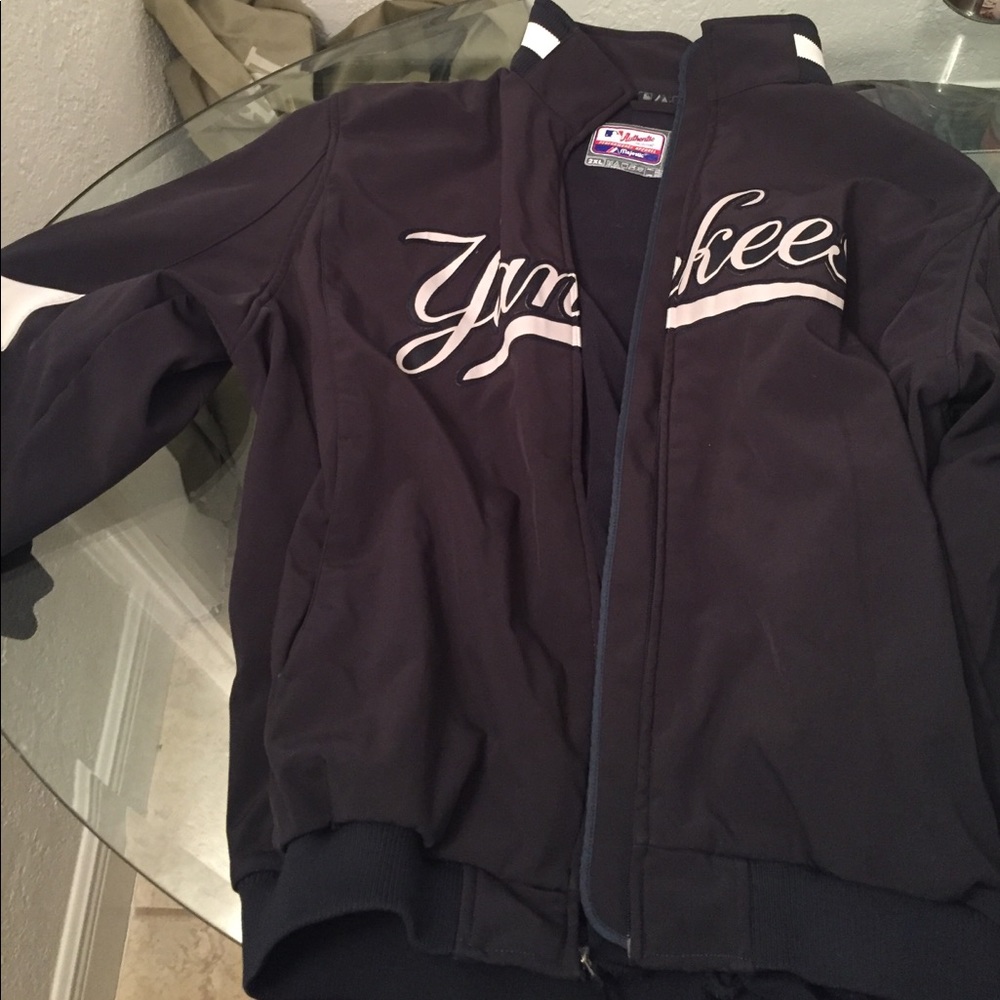 Yankees Navy Majestic Therma  2XL Bullpen Jacket