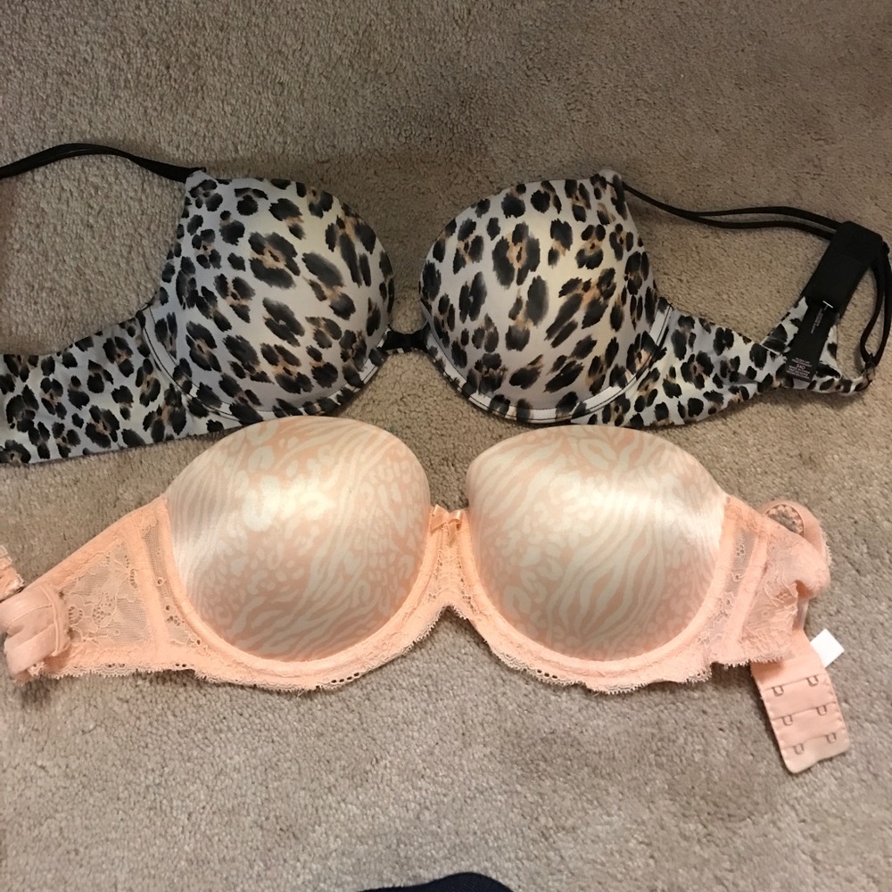 2 pair bra by victoria secret