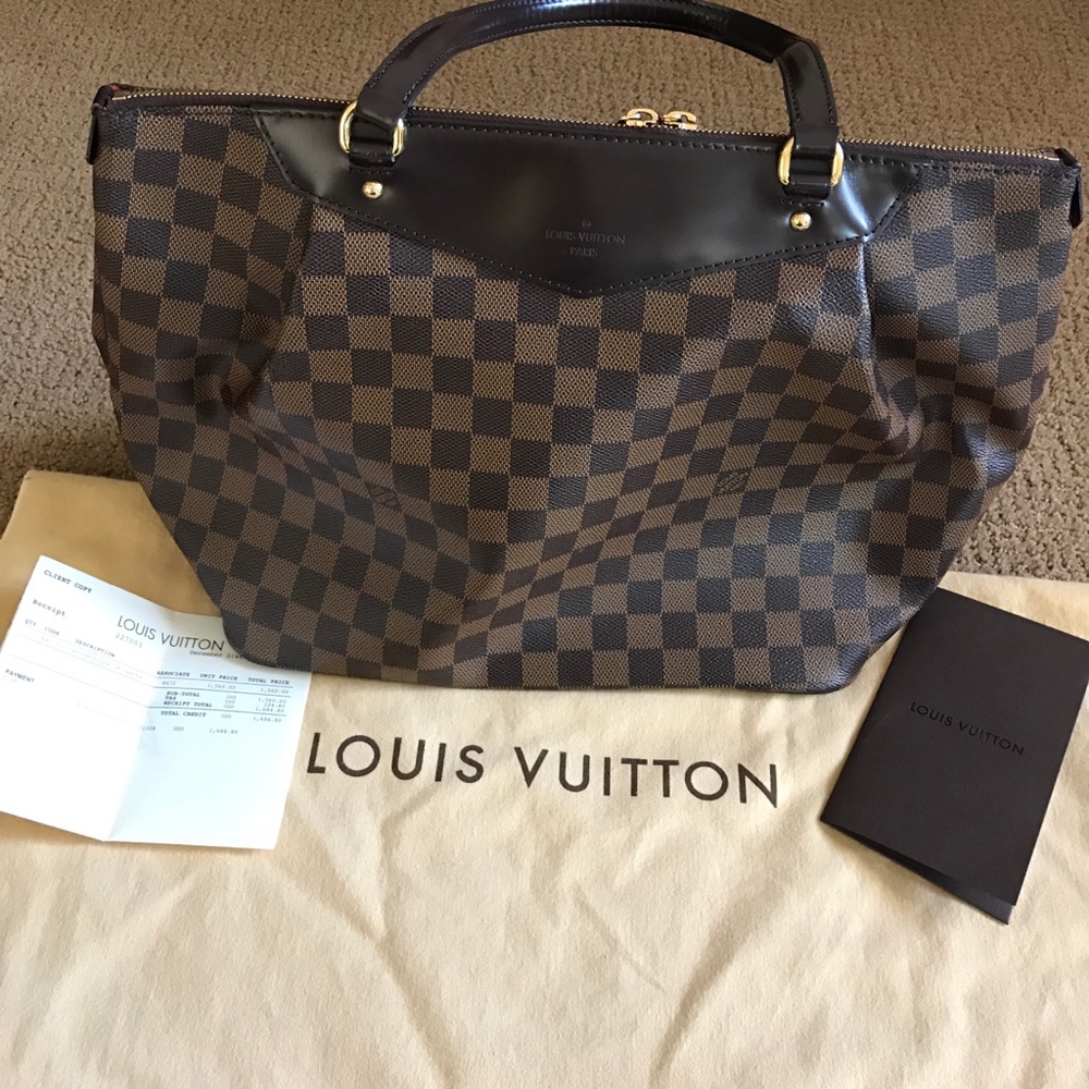 Westminster GM Damier LV purse