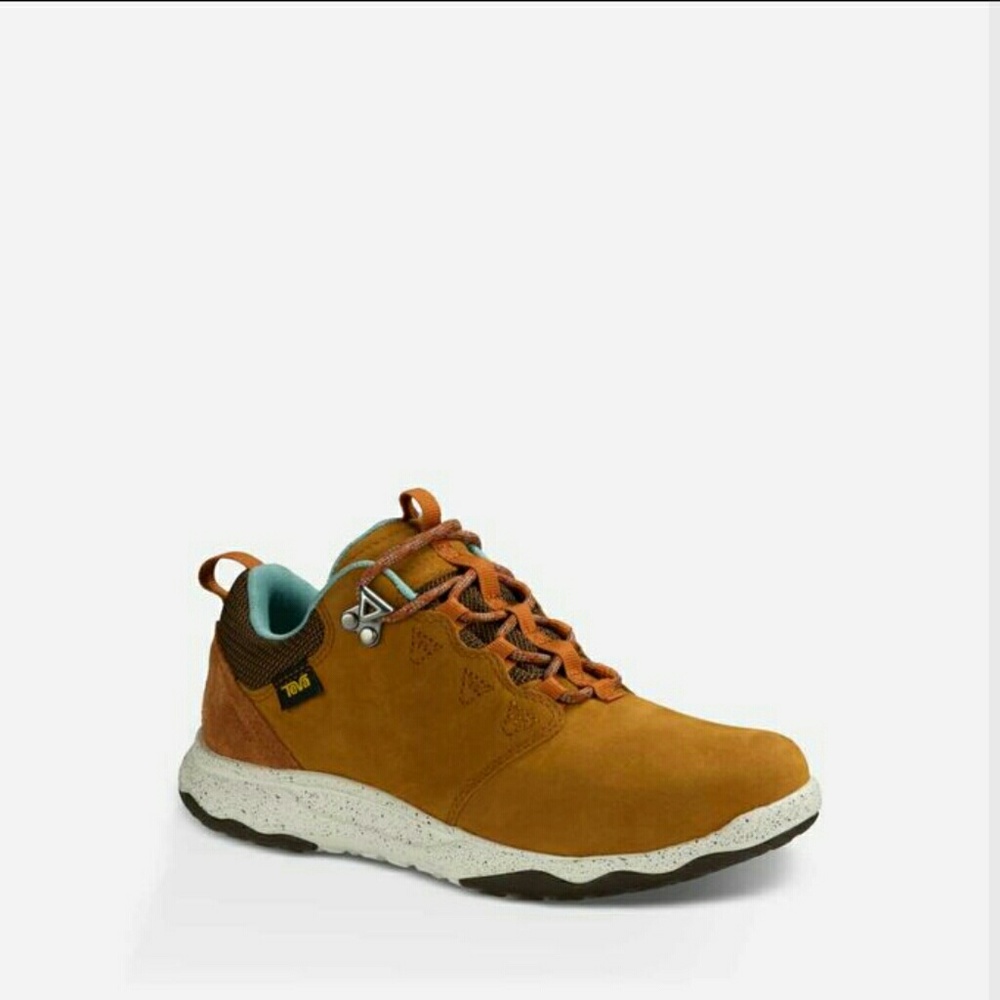 ✨FLASH SALE✨Teva Arrowwood Lux Waterproof Cognac