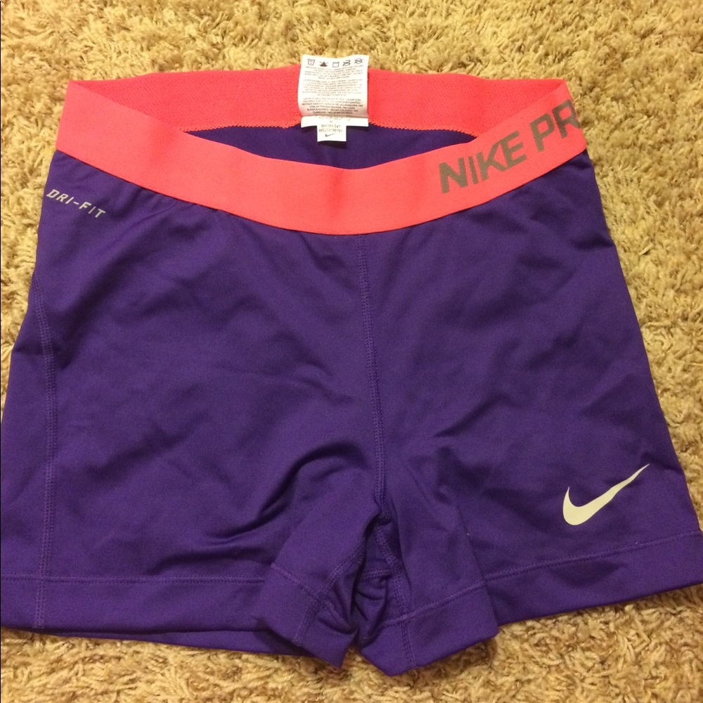Women's Nike Pros