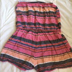 Old Navy Pants - ⭐️adorable linen blend strapless romper size S Old Navy Pants - ⭐️adorable linen blend strapless romper size S
