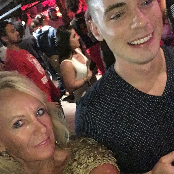 💗MEET YOUR SELLER💗 - Picture 4 of 8