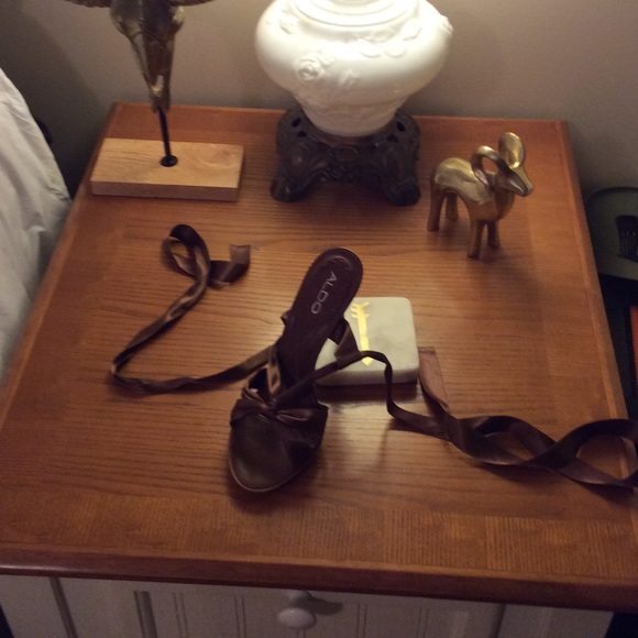 Aldo satin lace up heels!!π³ - Picture 2 of 7