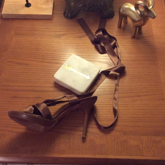 Aldo satin lace up heels!!π³ - Picture 5 of 7