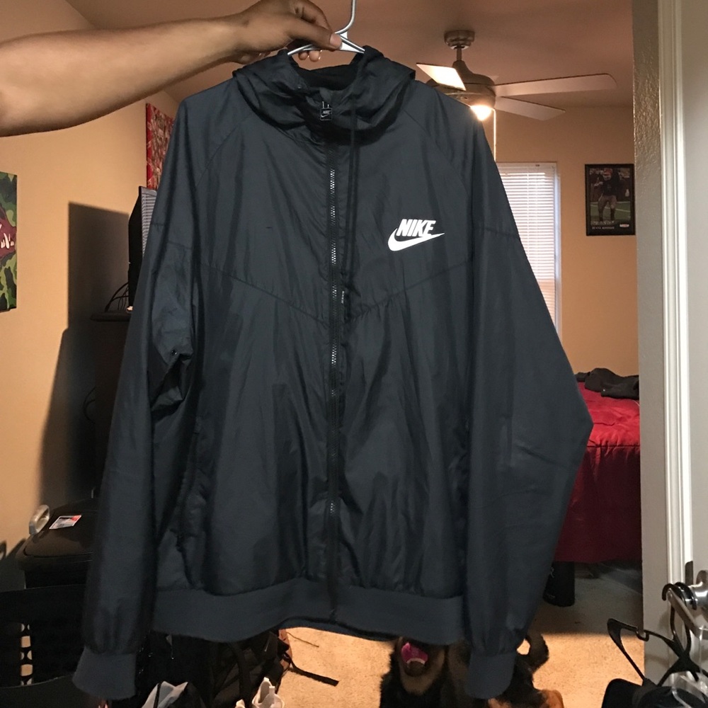 Nike windbreaker