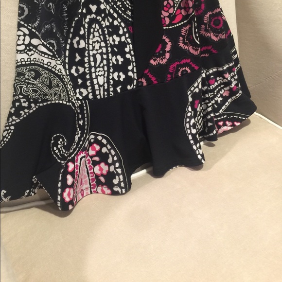 WHBL White House Black Market strapless dress. - Picture 2 of 4