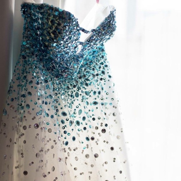 PROM/SWEET 16 DRESS - Picture 4 of 6